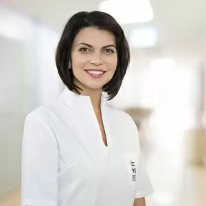 Донцова Альбина Салаватовна