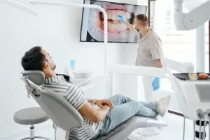 Выпал дренаж из десны над зубом мудрости, что делать — бесплатная консультация стоматолога